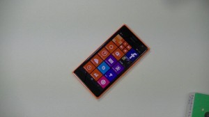 Nokia-Lumia-735-vue-02-300x168.jpg