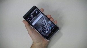 HTC Desire 820 - vue 01