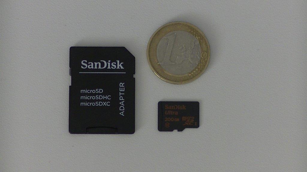 SanDisk Ultra micro SD 200GB - vue 02