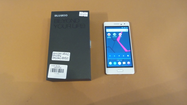 bluboo xtouch - vue 12