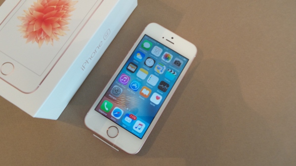 iphone se - vue 13