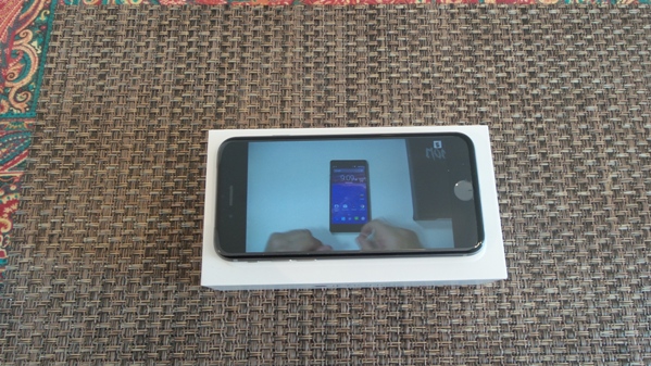 lumia 930 vs samsung galaxy alpha vs iphone 6 - vue 22