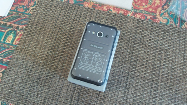 samsung galaxy xcover 3 - vue 08