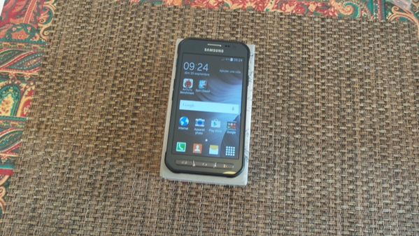 samsung galaxy xcover 3 - vue 09