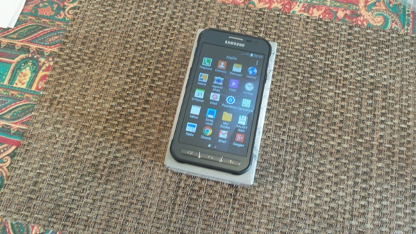 samsung galaxy xcover 3 - vue 11