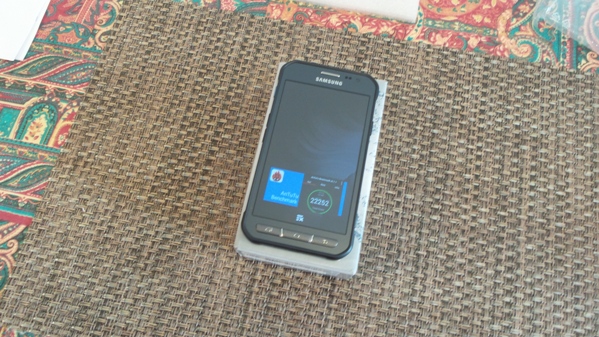 samsung galaxy xcover 3 - vue 12