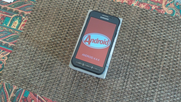 samsung galaxy xcover 3 - vue 14