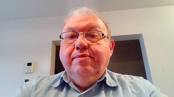 sony-xperia-e5-vue-01