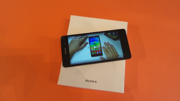 sony-xperia-e5-vue-16